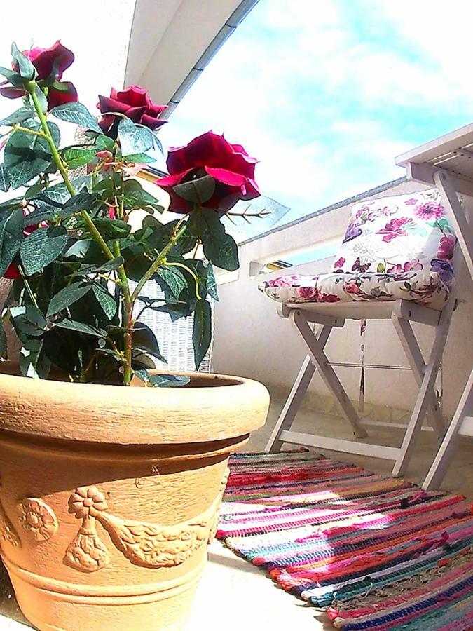 Chic Loft Appartment Krk Town Buitenkant foto