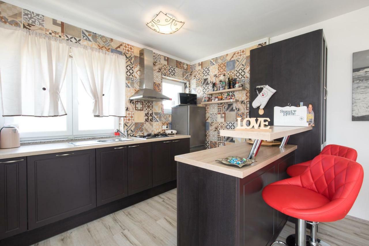 Chic Loft Appartment Krk Town Buitenkant foto