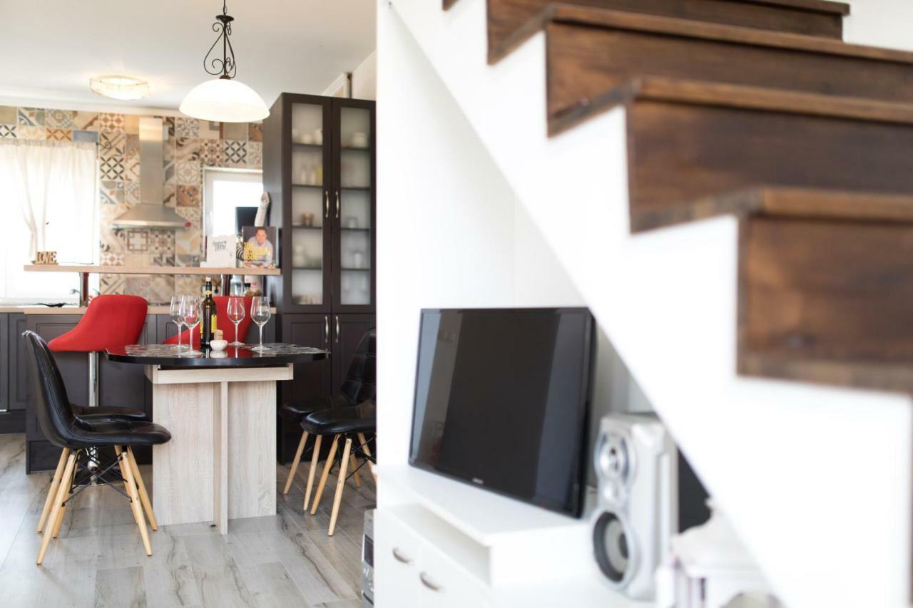 Chic Loft Appartment Krk Town Buitenkant foto