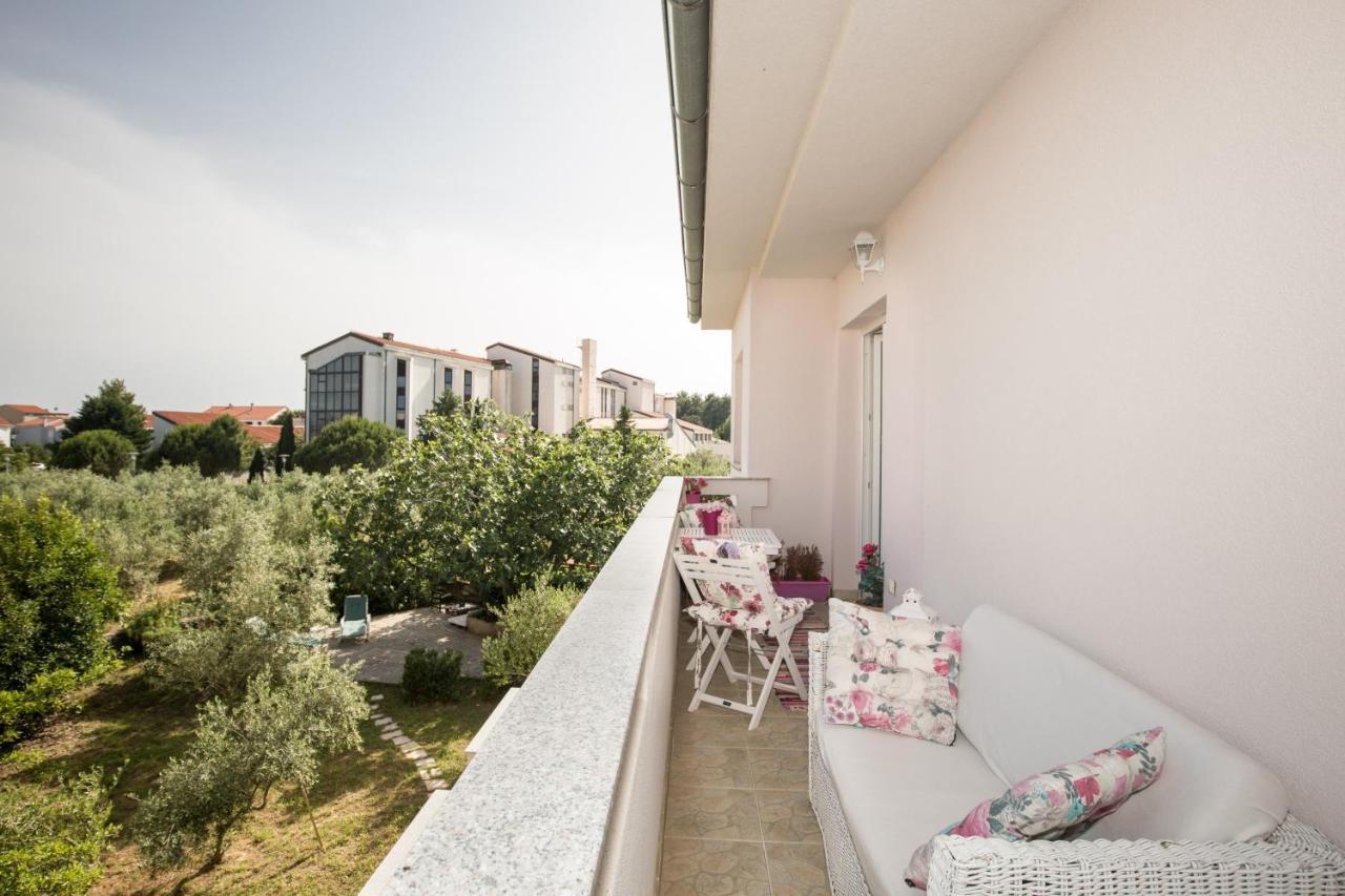 Chic Loft Appartment Krk Town Buitenkant foto